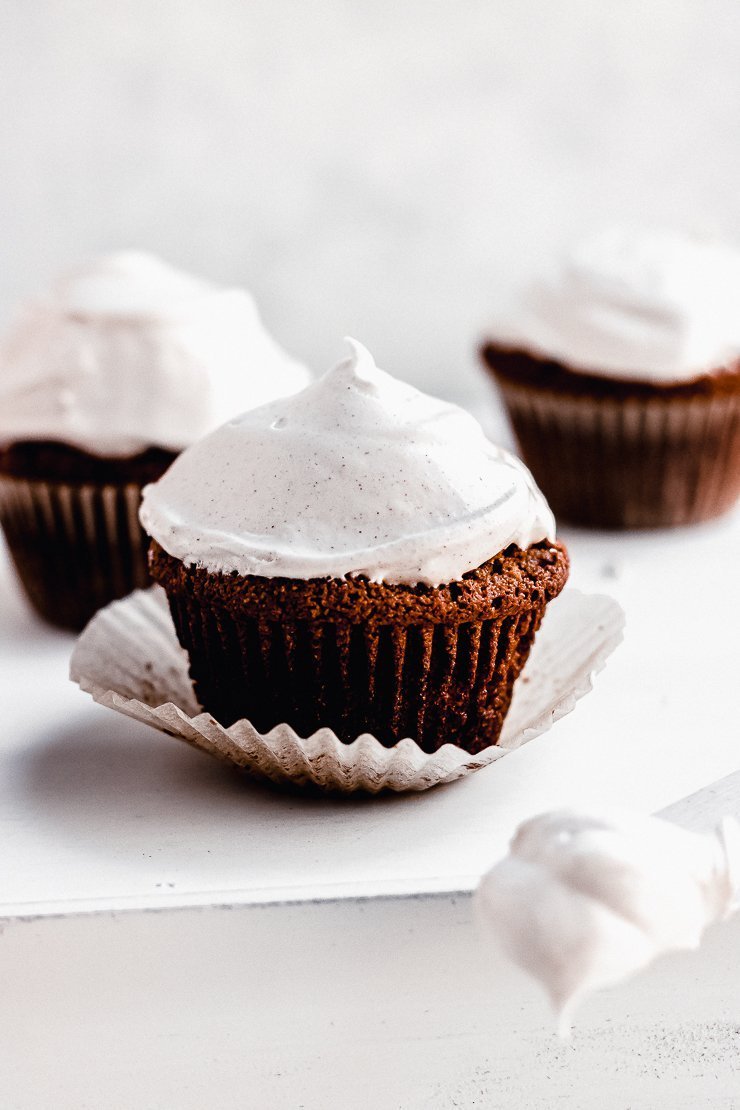 paleo gingerbread cupcakes