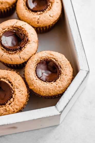 peanut butter cup muffins