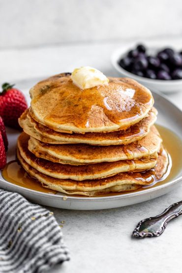 gluten free blueberry pancakes